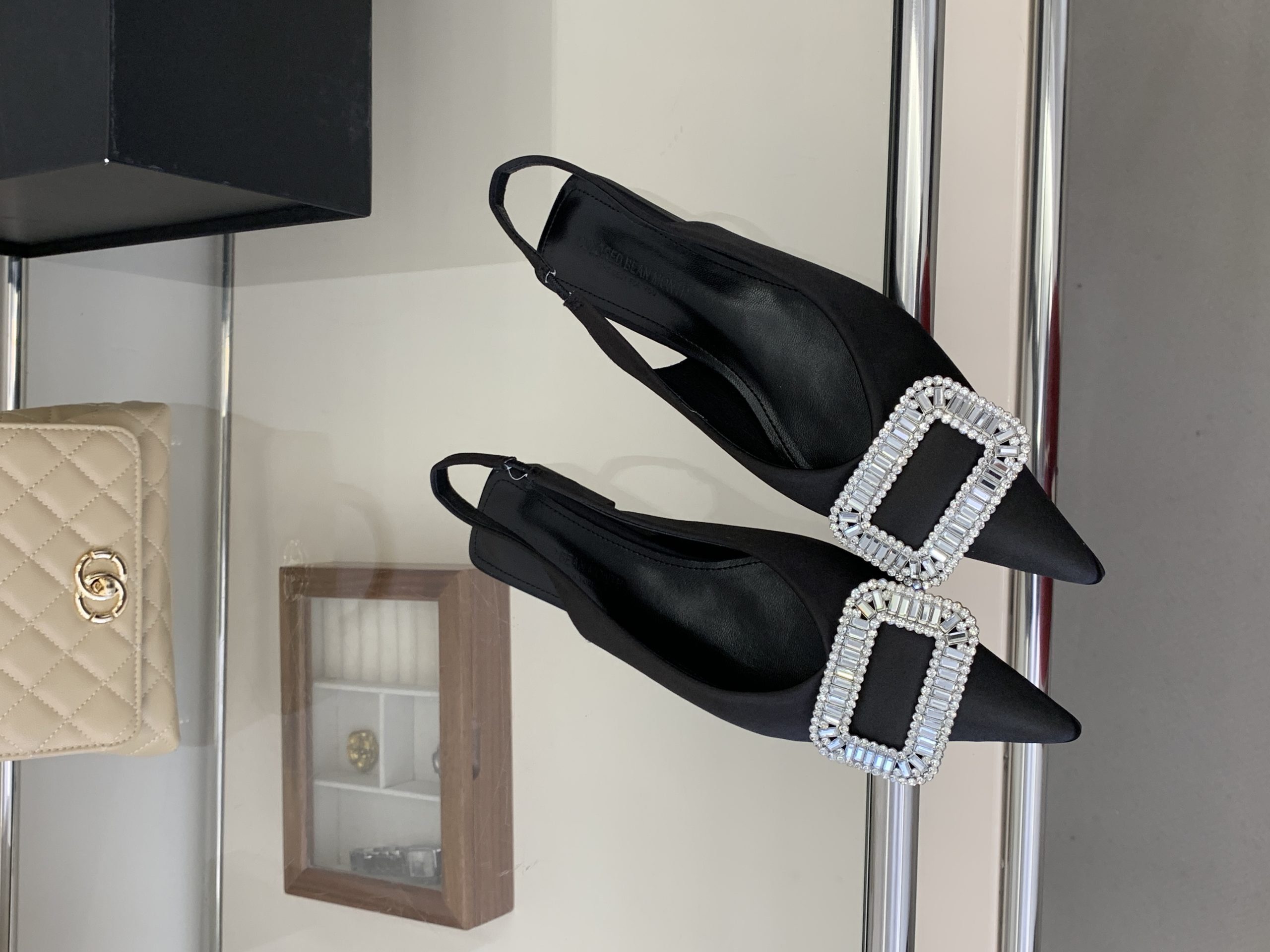 2026 New Women's Flat Backless Pointed Toe Comfortable Rhinestone Buckle Shoes
