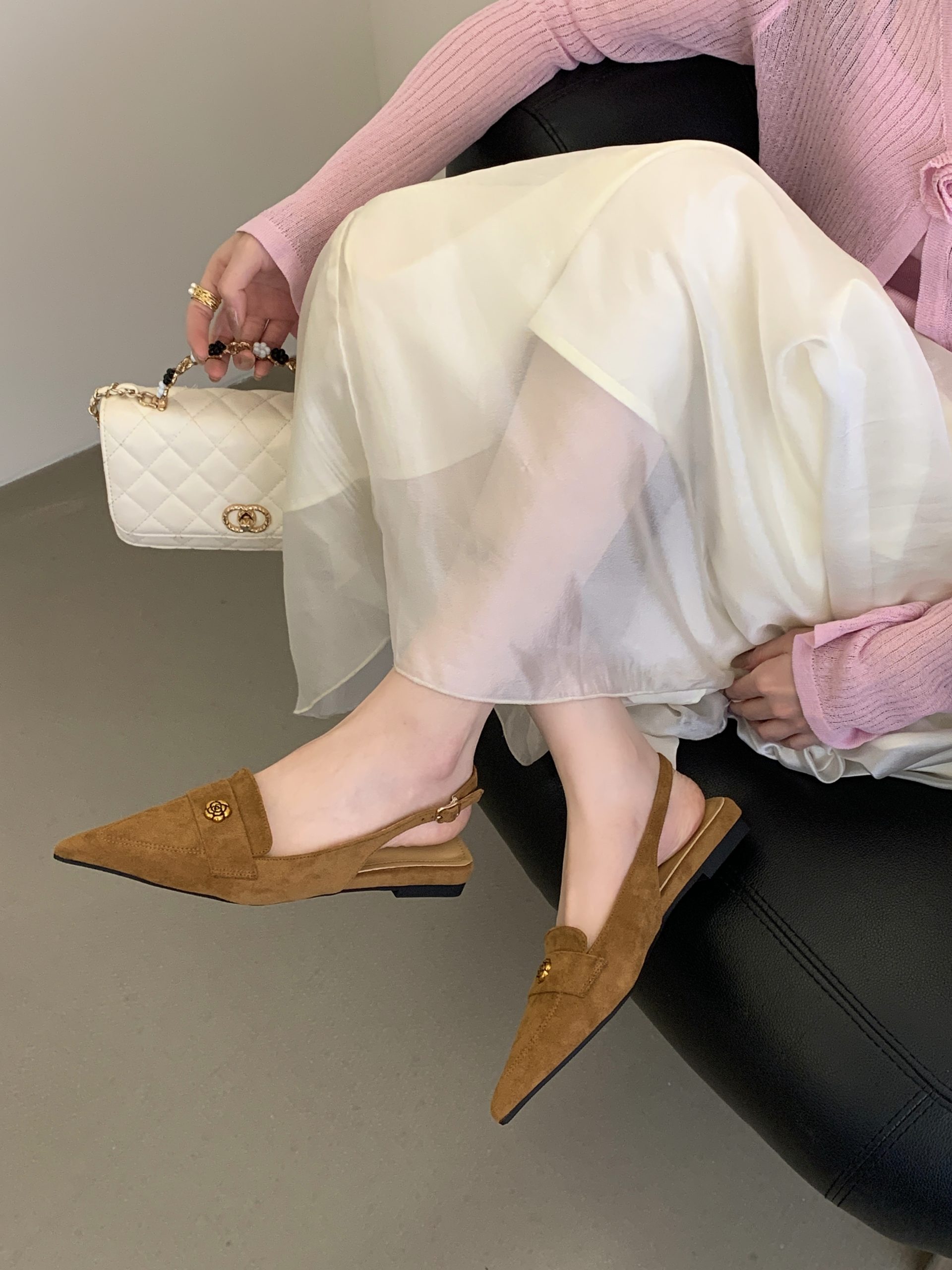 2026 New Women's Flat Sandals Backless Chunky Heel French Pointed Toe Comfortable Commuter Shoes - Image 4
