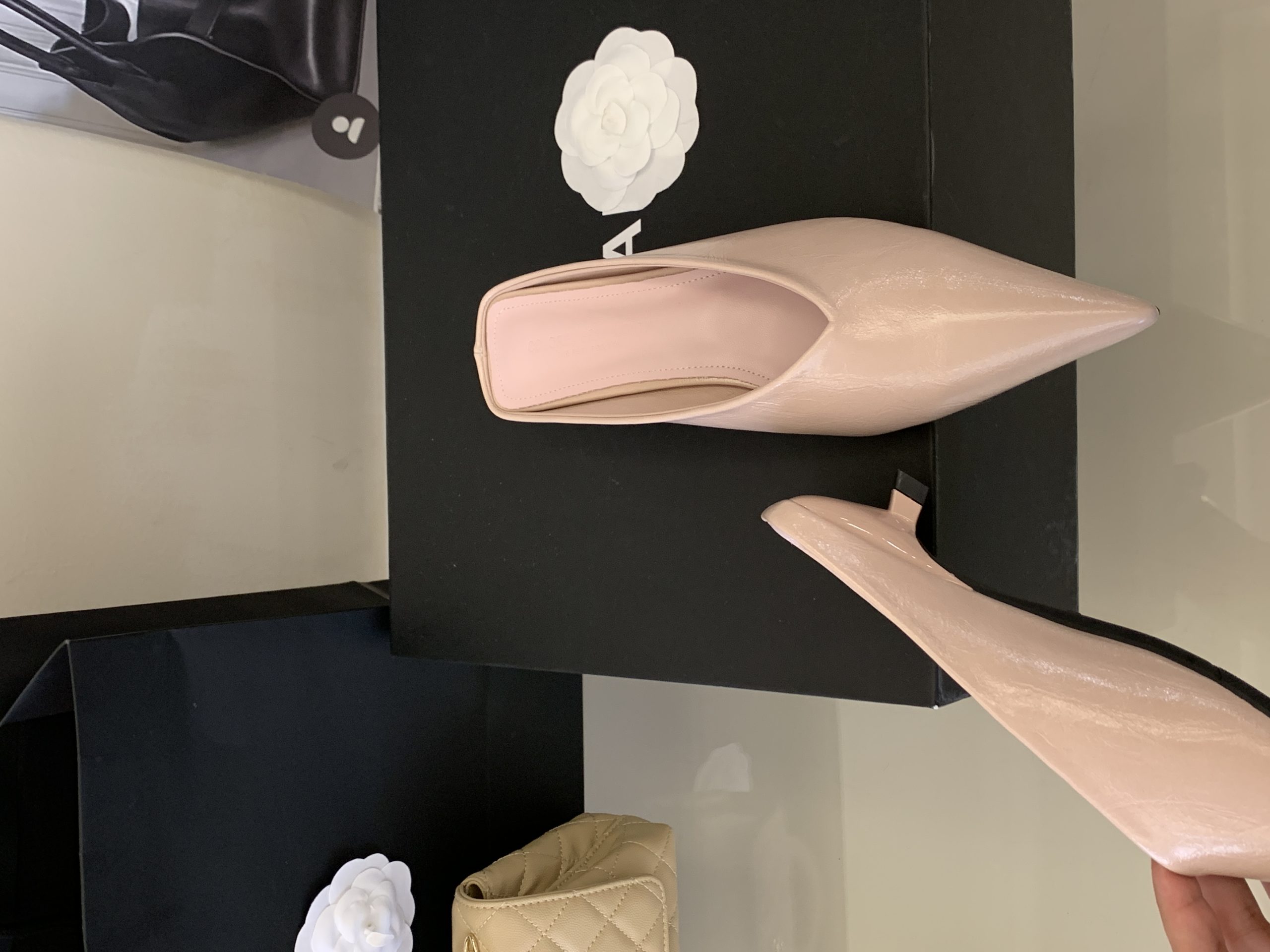 2026 New Summer Korean Style Fashion Patent Leather Cat Heel Pointed Toe Open Toe Half Slippers Comfortable Sexy Women's Shoes